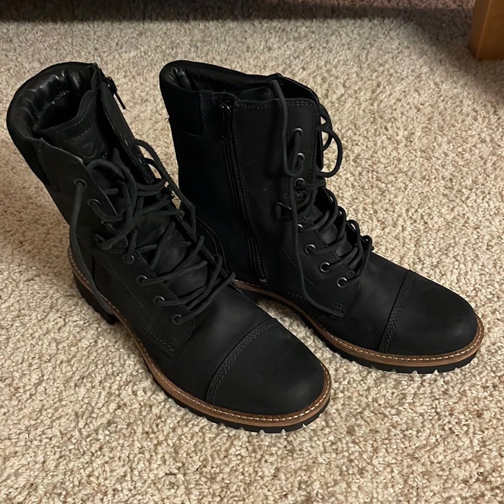 Black Ecco Boots